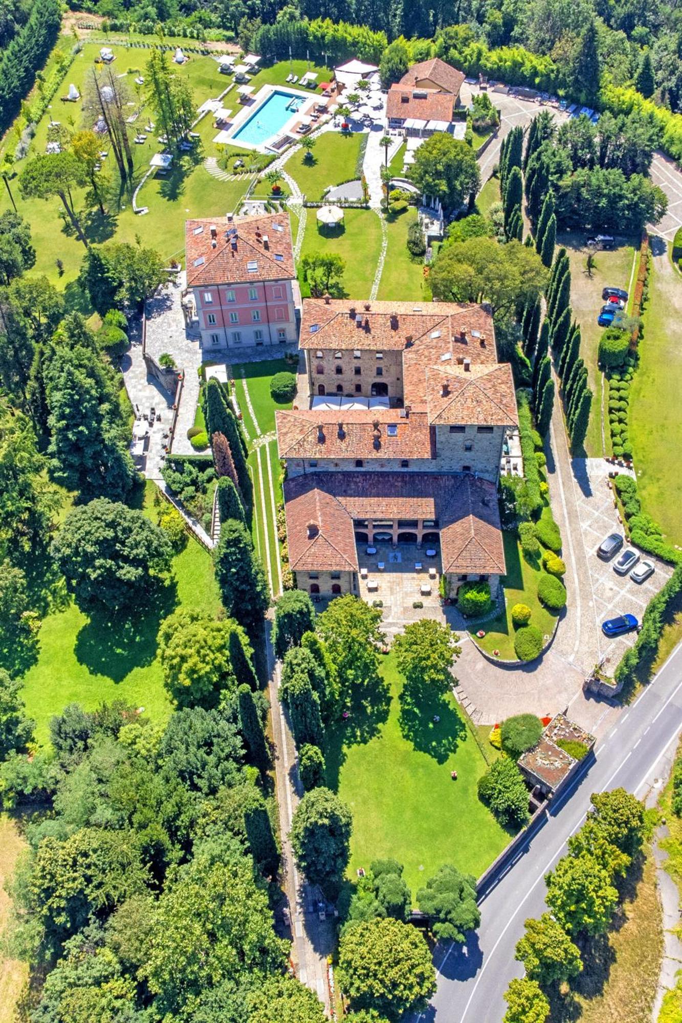 Relais & Spa Castello Di Casiglio Эрба Экстерьер фото