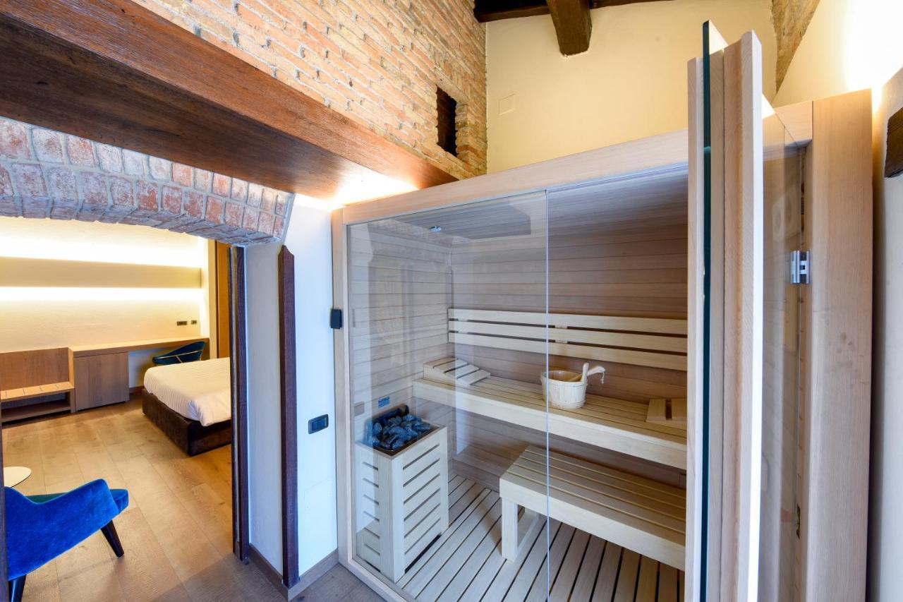 Relais & Spa Castello Di Casiglio Эрба Экстерьер фото